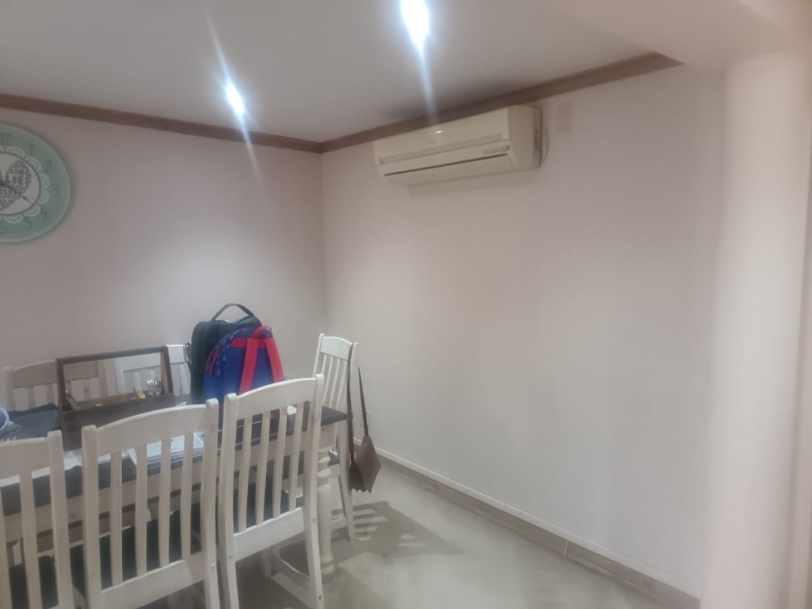 3 Bedroom Property for Sale in Rhodesdene Northern Cape